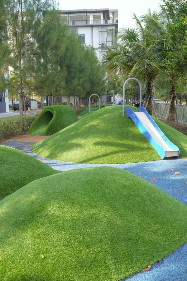 Timur Bay Beach Resort By Subhome Kuantan Exterior foto